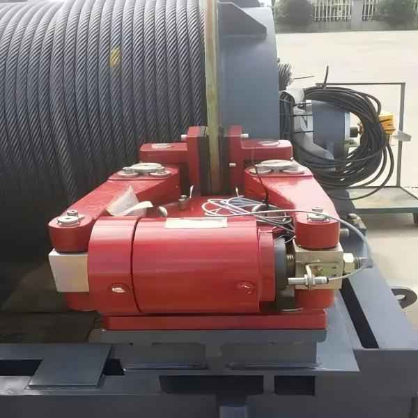 Application of safety brakes on cranes
